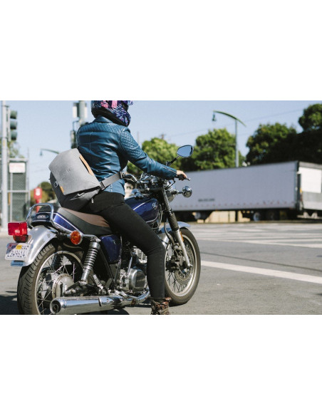 Torba PEAK DESIGN Everyday Messenger 13L - Popielata - EDLv2