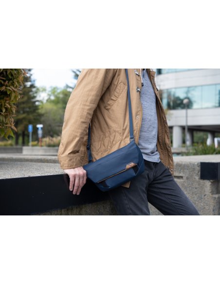 Peak Design Field Pouch Midnight v2 - Niebieski, z paskiem