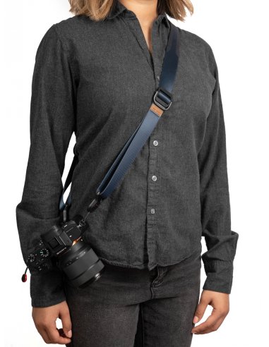 Peak Design SLIDE LITE MIDNIGHT v3