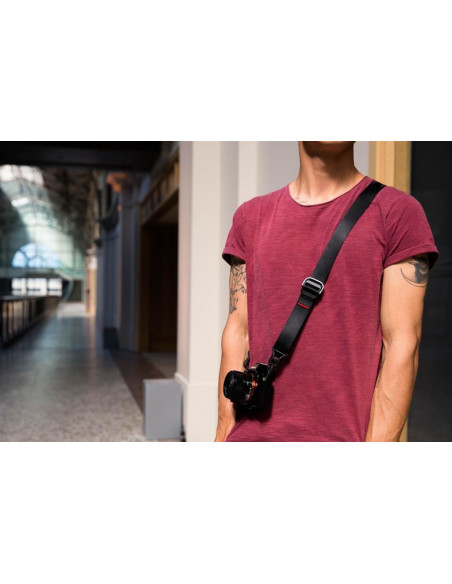 Pasek na szyję lub ramię SLIDE LITE BLACK v3 czarny do lekkich aparatów